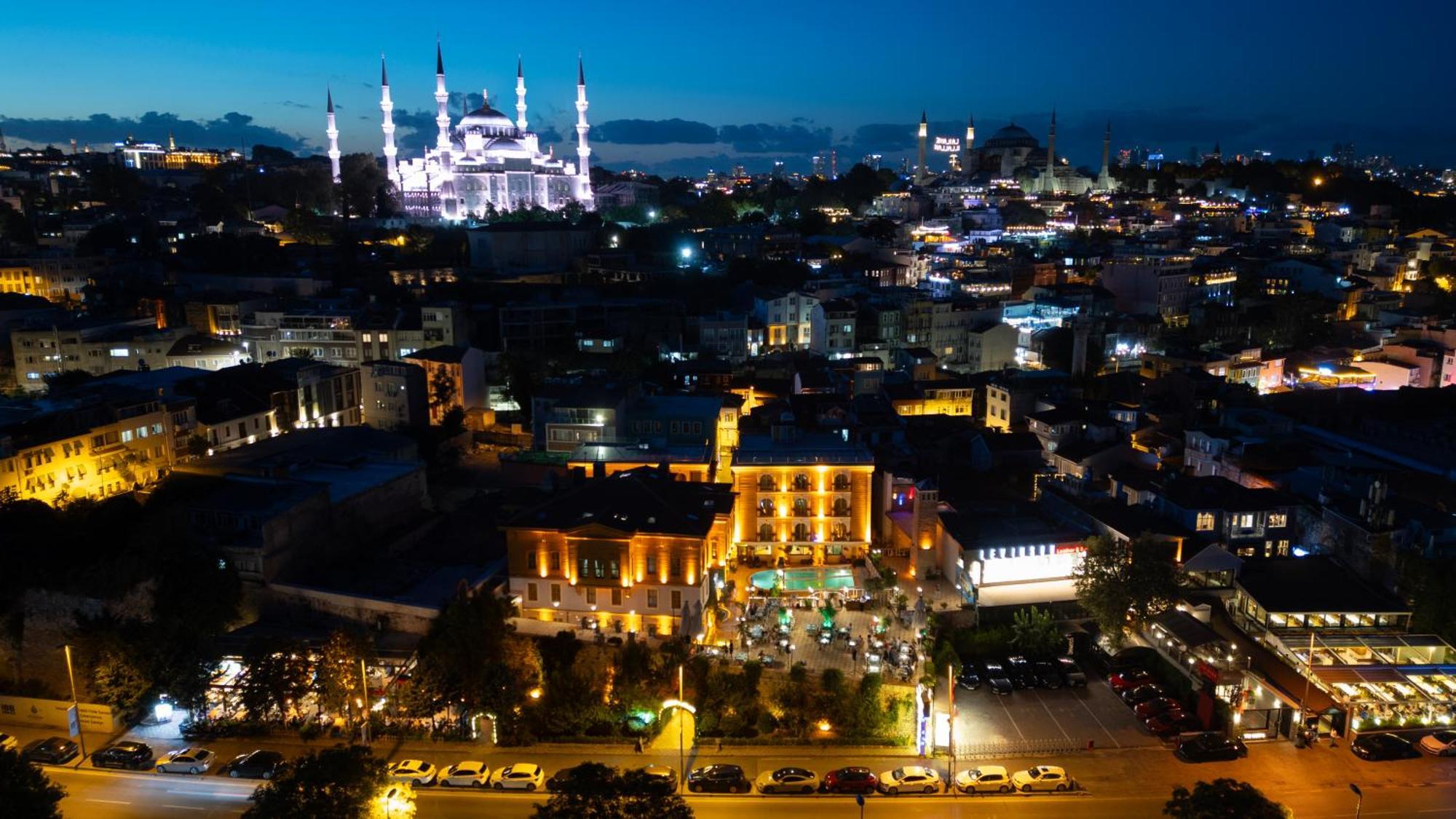 Seven Hills Palace & Spa Istanbul Exterior photo